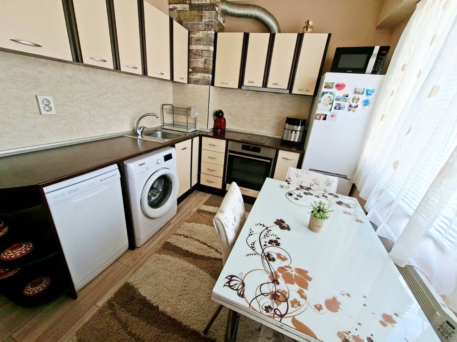 Продава се апартамент в с. Челопеч