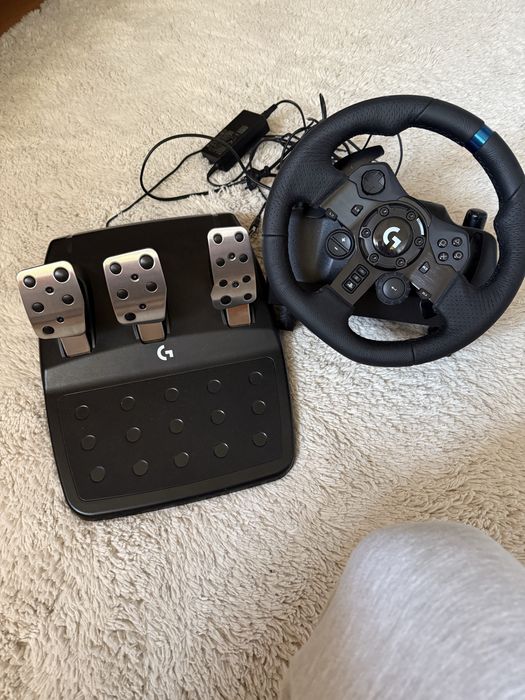 Vind logitech 923