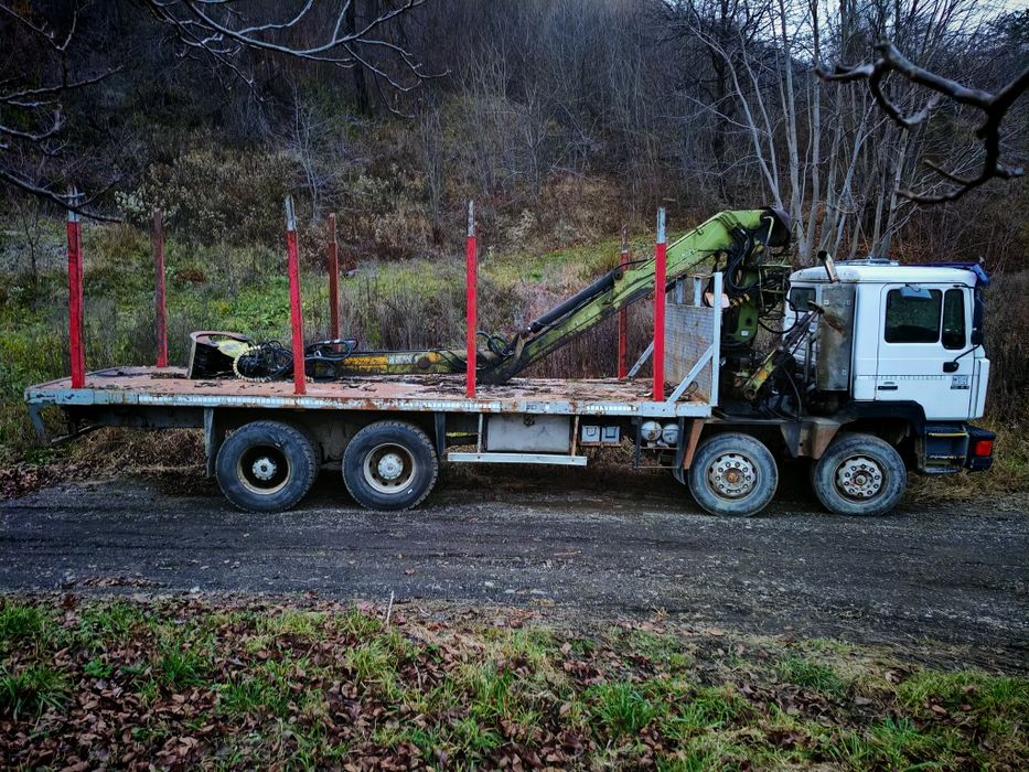 Autoutilitara transport lemn