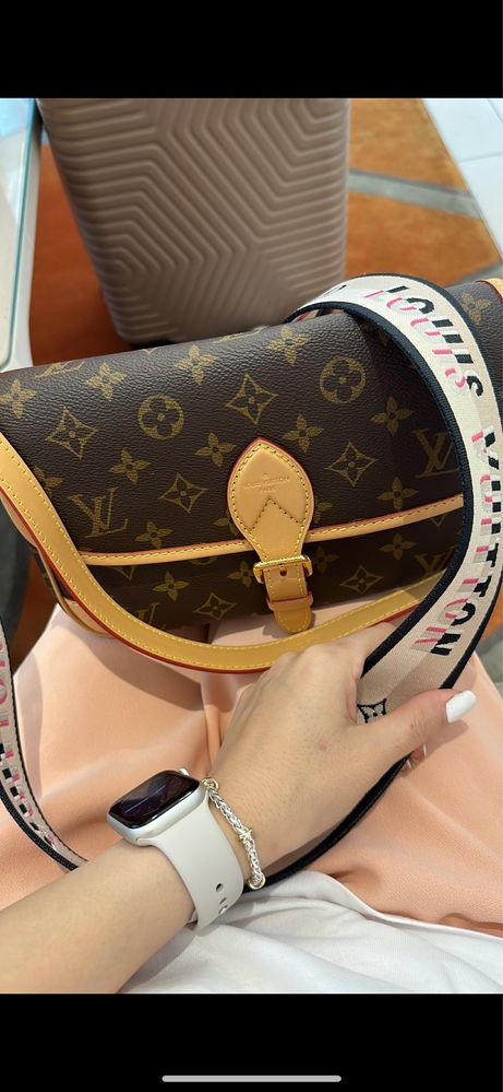 Продам сумку Louis Vuitton оригинал