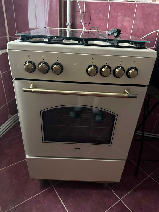 Aragaz Beko FSE62134DCR, mixt