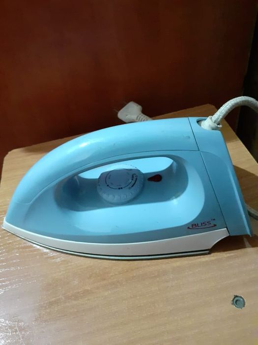 Продам утюг б/у 2500 тг Талдыкорган