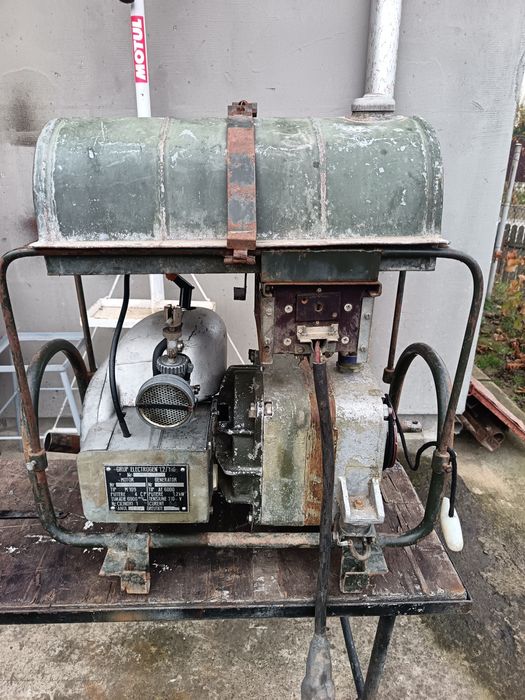 Grup electrogen de colectie,cu motor de Mobra 50