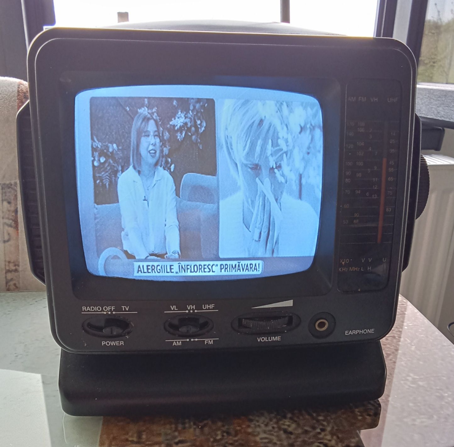 Mini TV Radio Auto