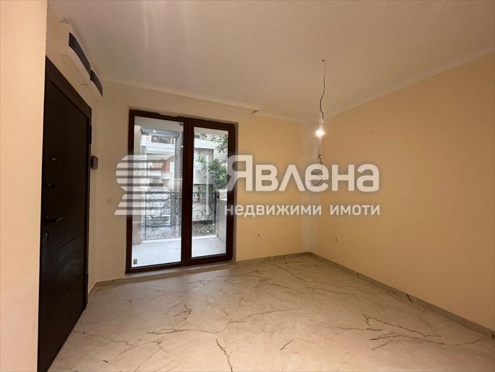 Двустаен апартамент