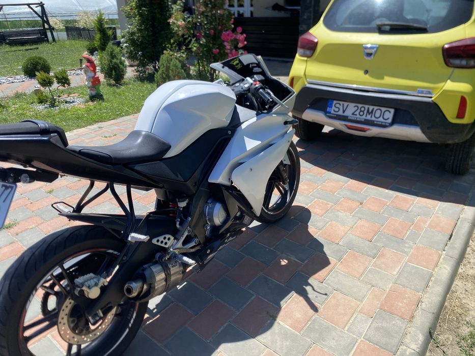 Vand yzf r125 2011