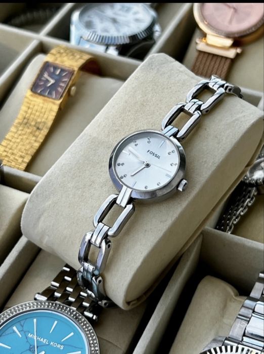 Fossil Kerrigan quartz Miyota