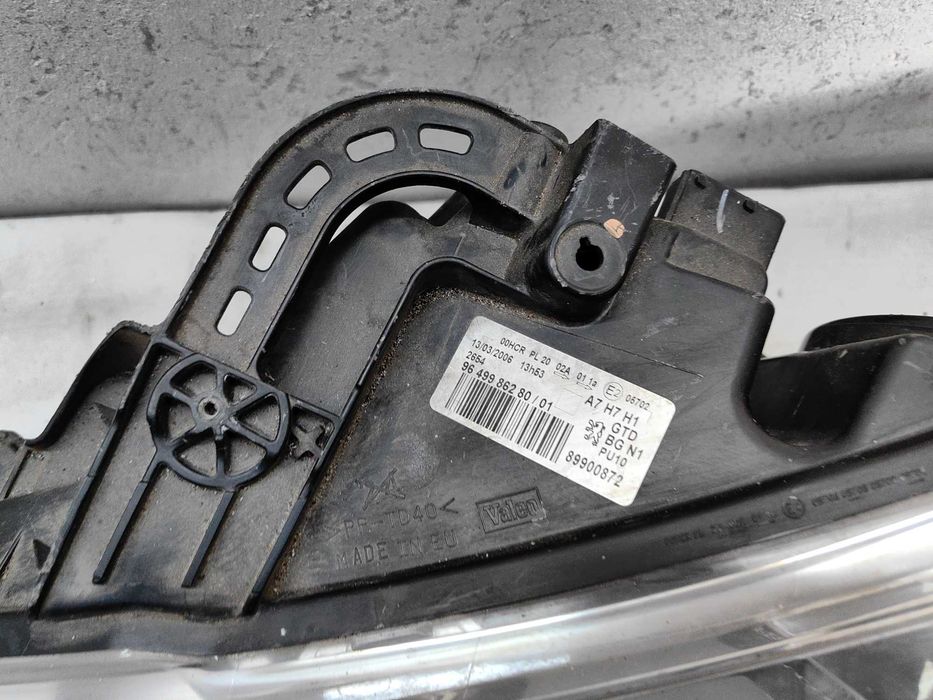 Оригинален фар Пежо 207  Peugeot 207