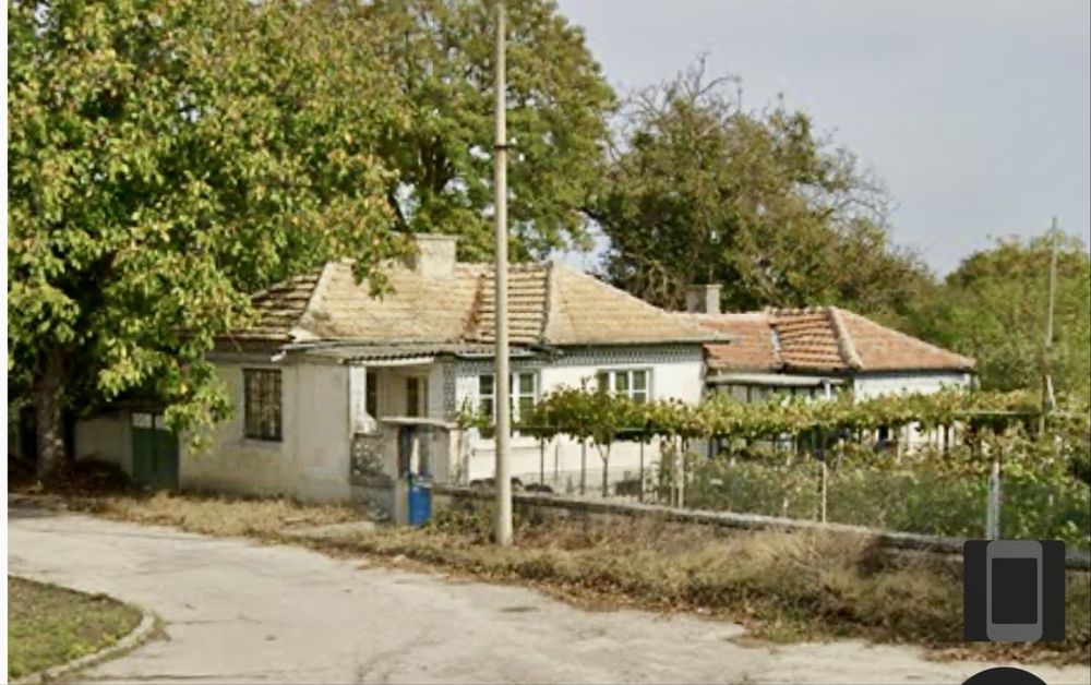 Собственик Продава къща с двор в село Млада Гвардия