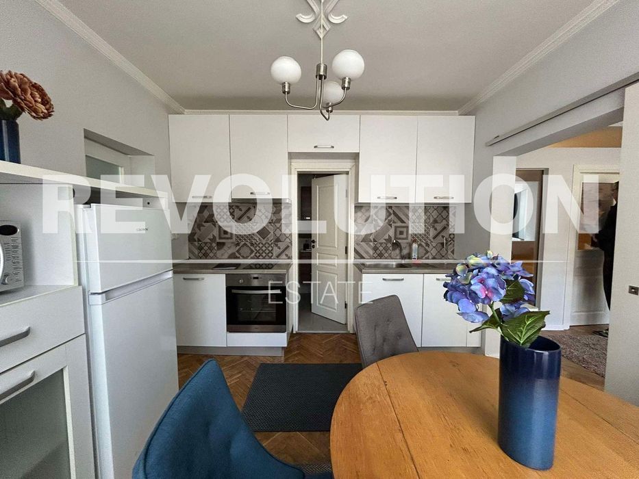 Дава се под наем Двустаен апартамент в Варна, Център - 55 кв.м за 450 € - Снимка #2