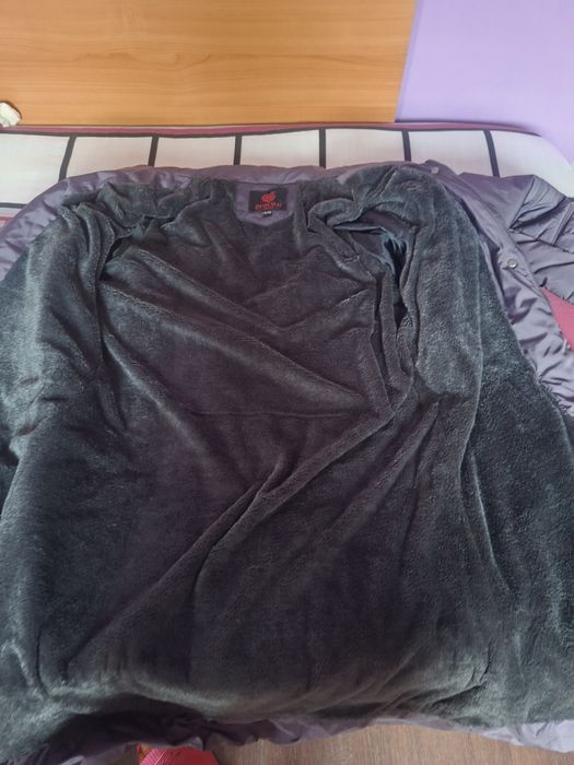 Vând Geacă Damă Mărimea 50-52 Nouă