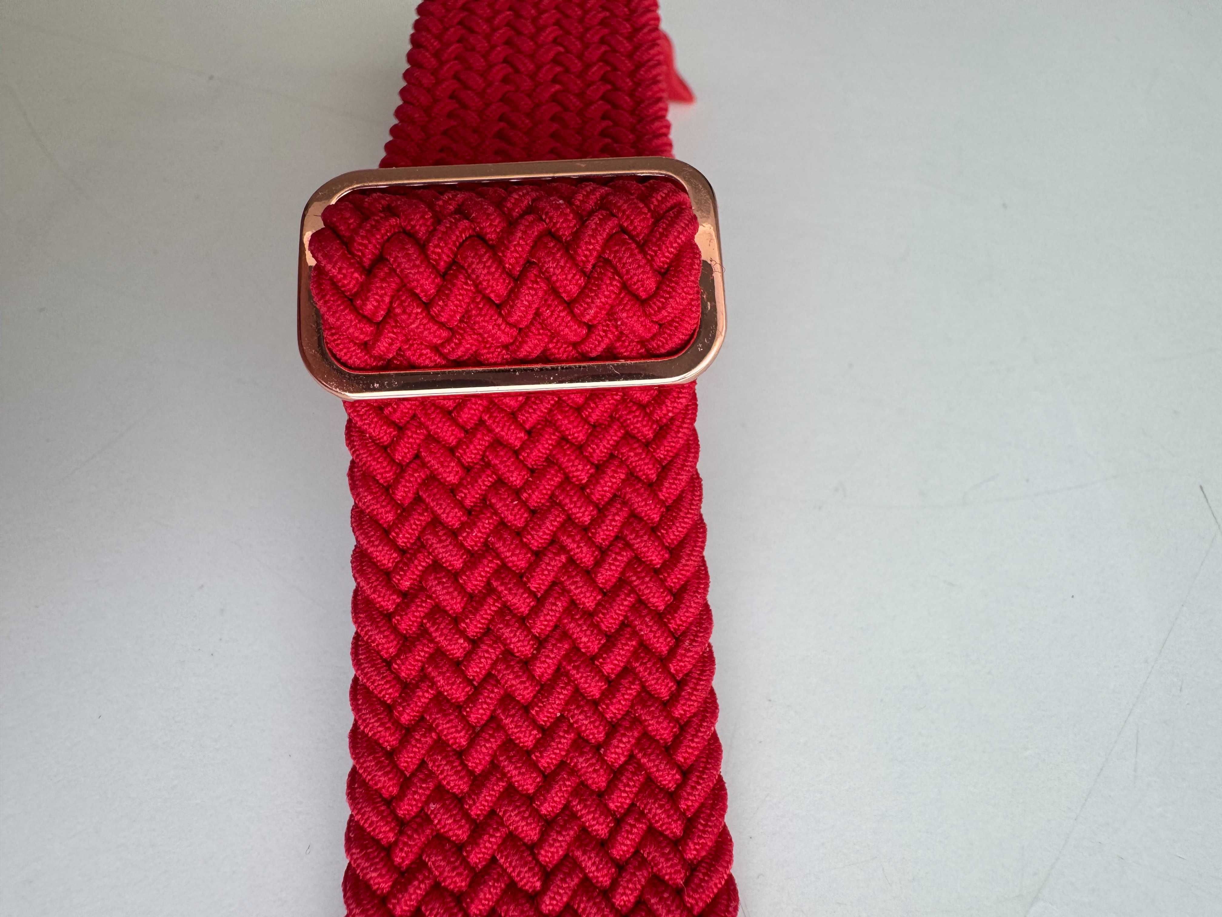 4 броя каишки за Apple Watch за 4 лв общо