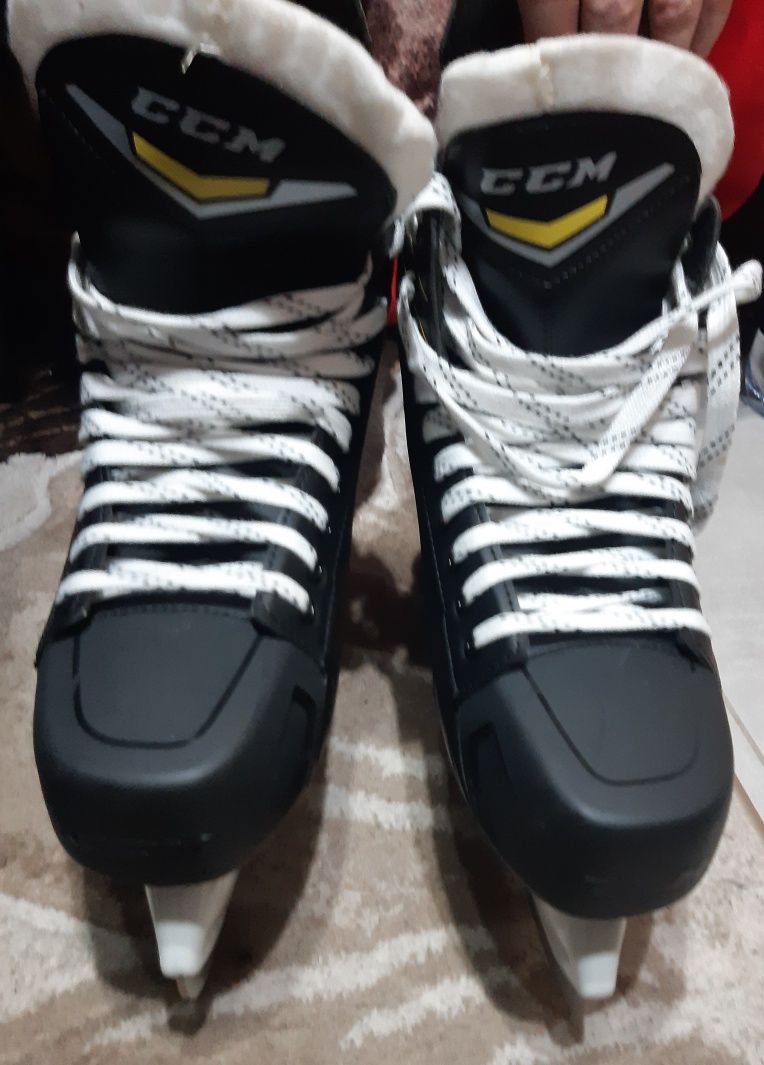 Patine hochei CCM noi nr 44