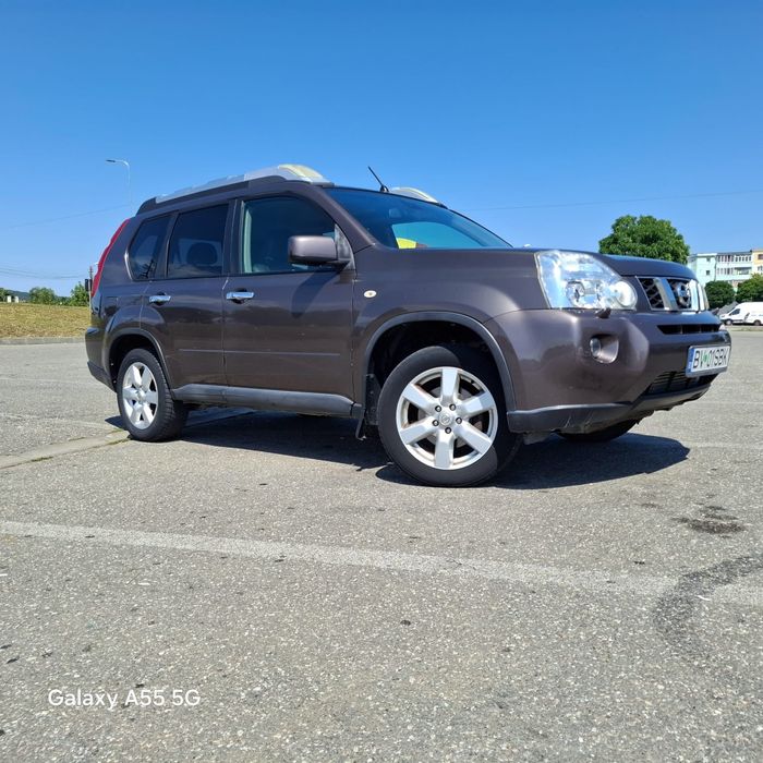 Vând Nissan x-trail Model T31