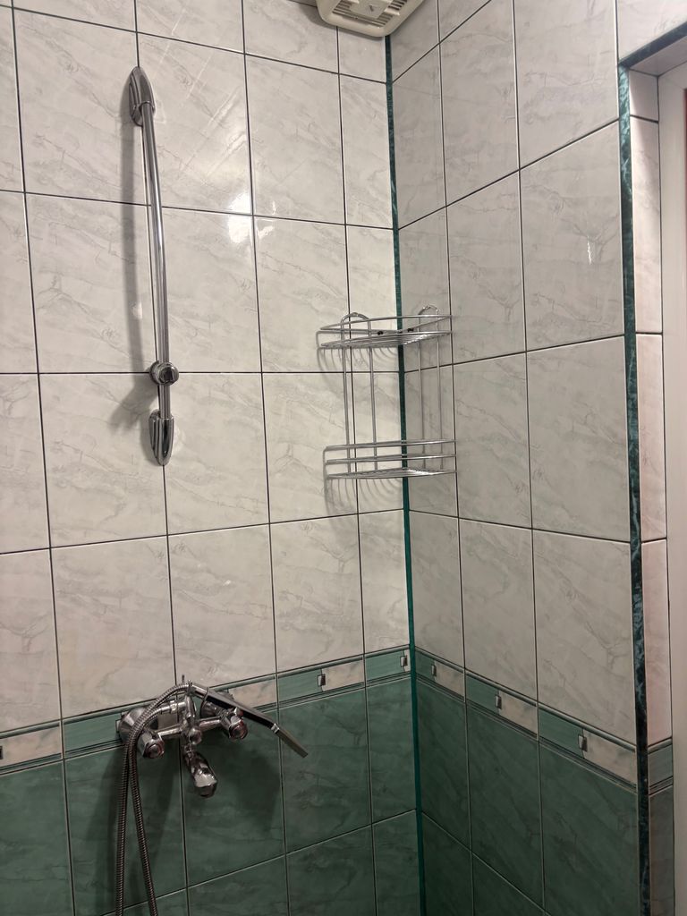 Дава се под наем Едностаен апартамент в Видин, Акджамия - 46 кв.м за 178.5 € - Снимка #1