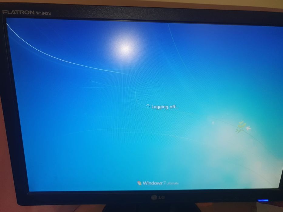 Monitor LG Flatron W1942S, diagonala 19″