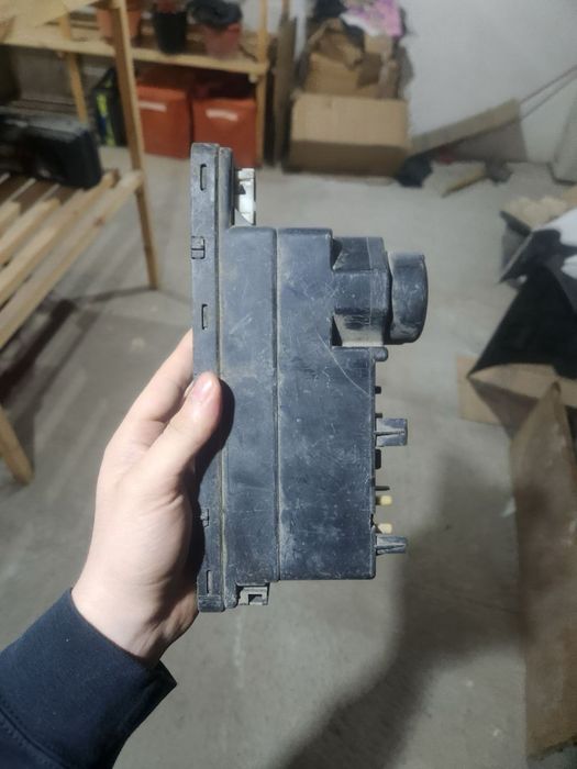 Блок управления Mercedes  (Hella)