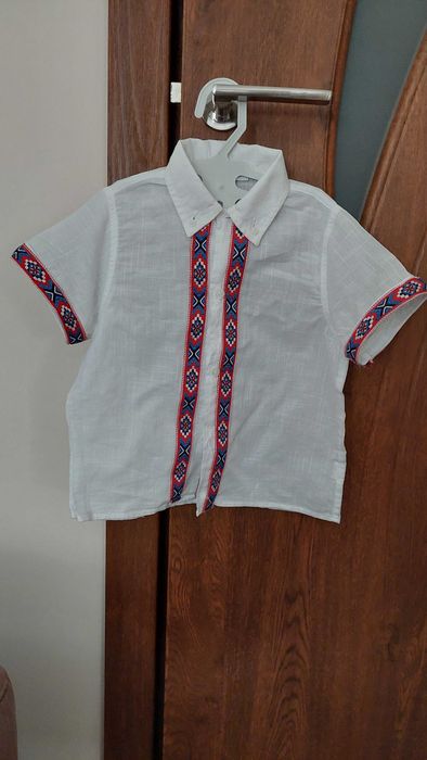 Детски дрехи с народни мотиви