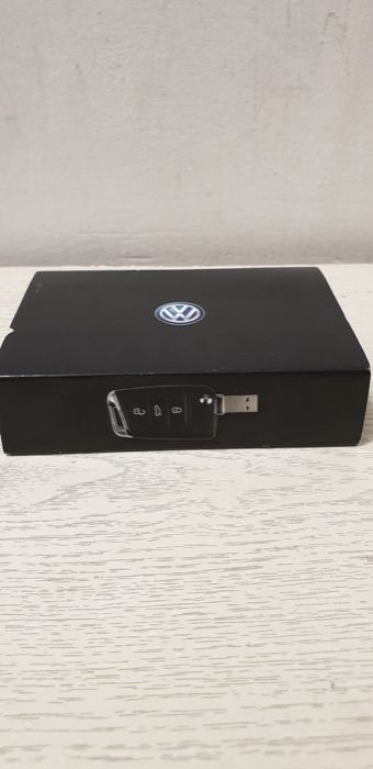 Oригинален usb за памет в формата на ключ Volkswagen