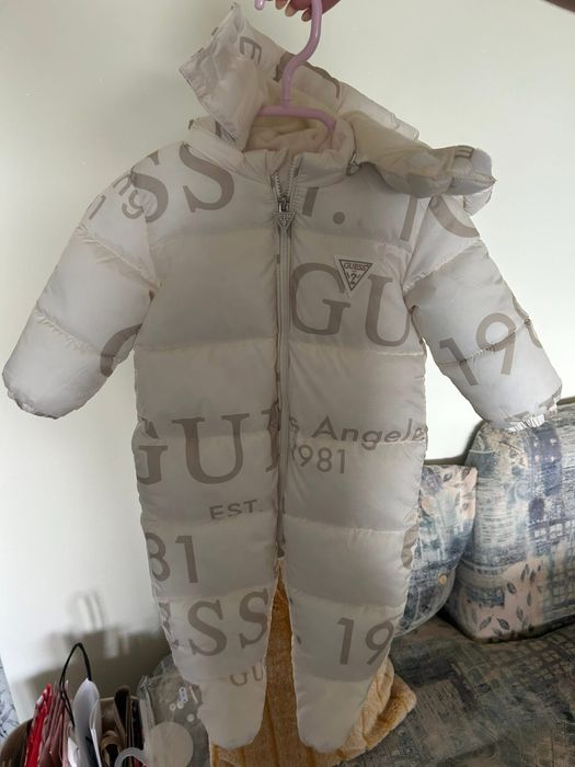 Бебешки ескимос GUESS