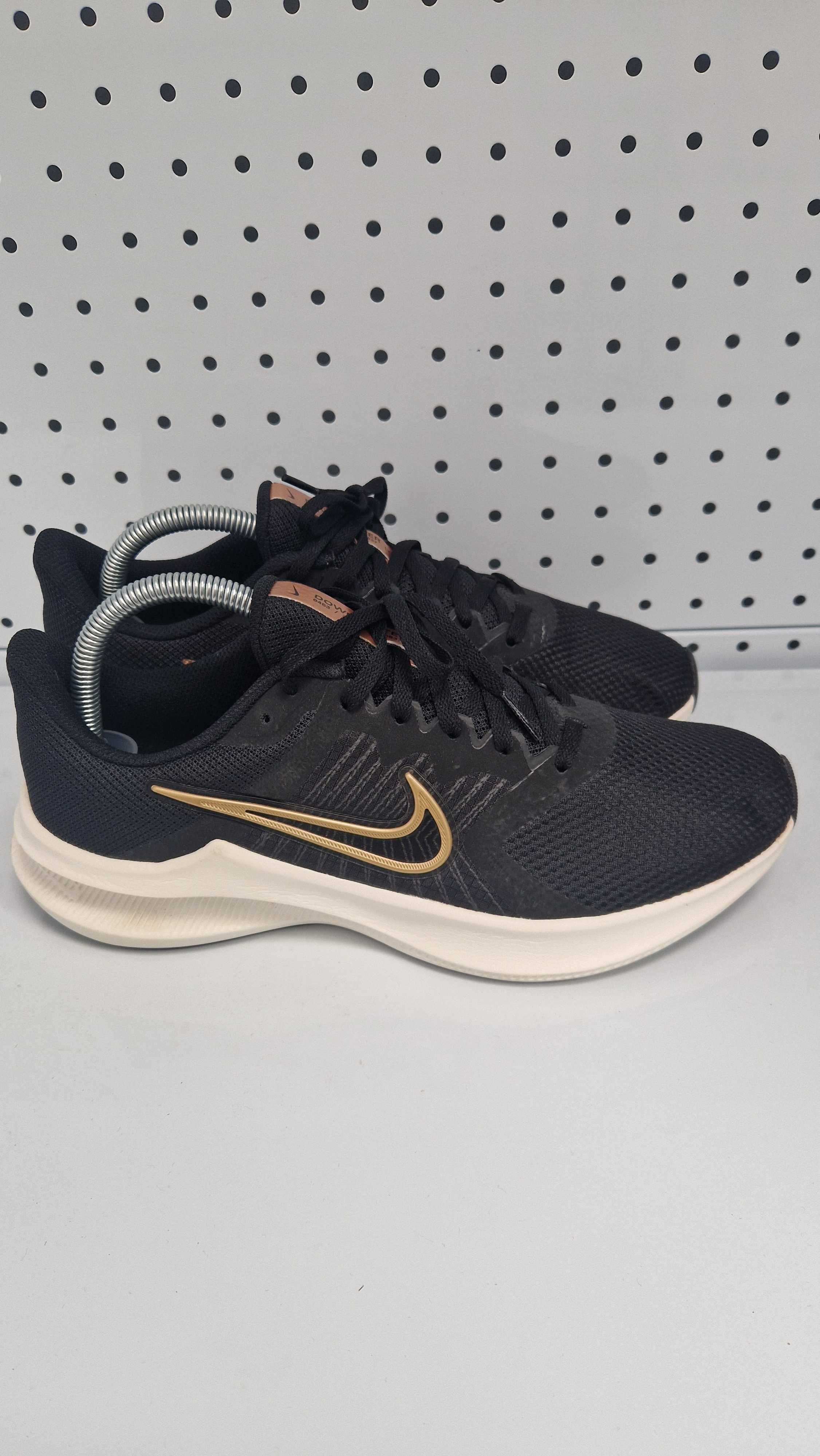 Оригинални мъжки маратонки- Nike Downshifter 11