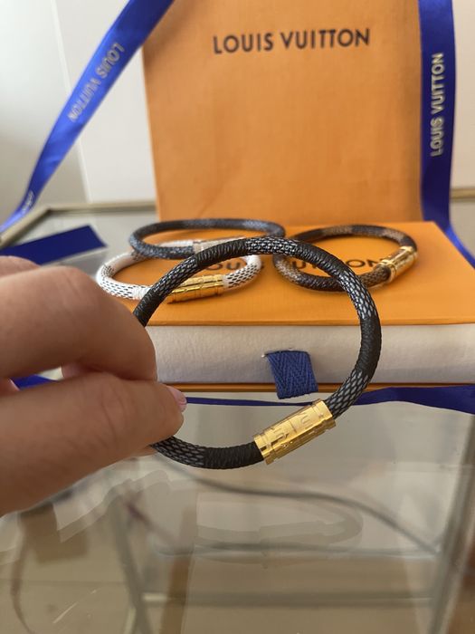 Кожени гривни Louis Vuitton