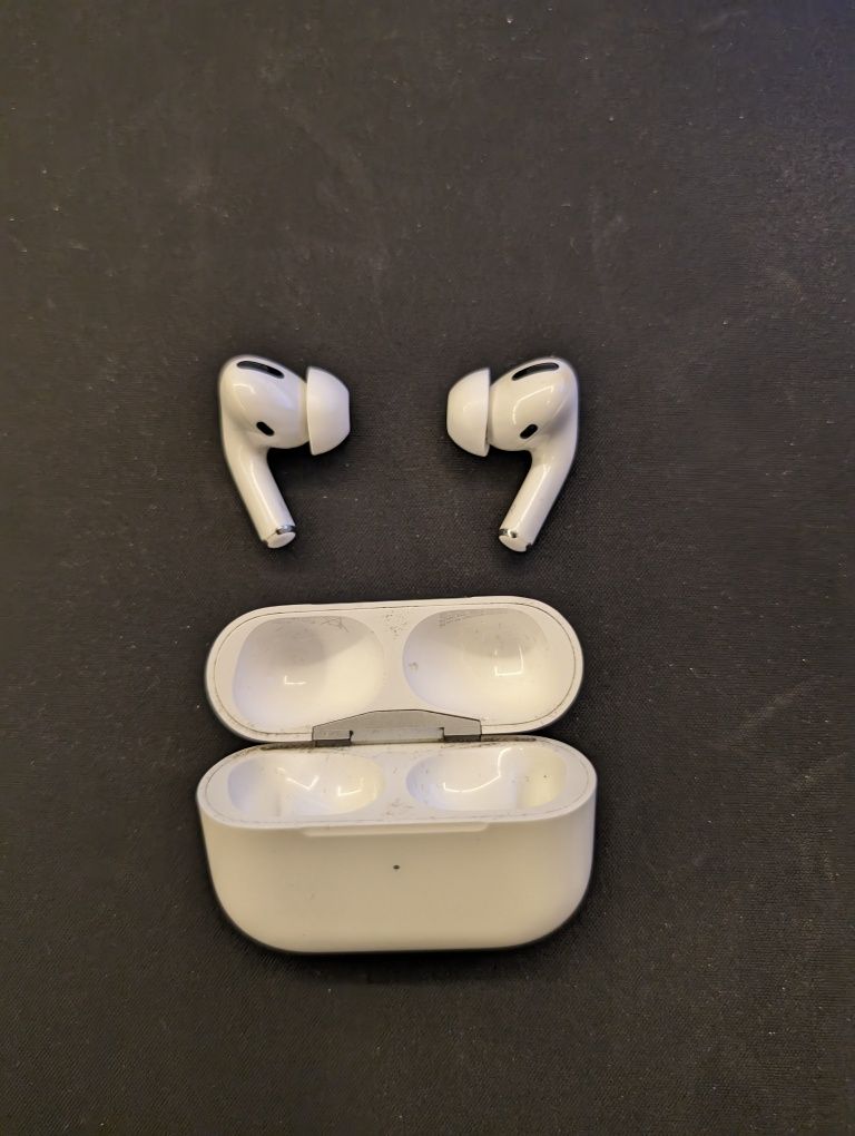 airpods pro первая генерация
