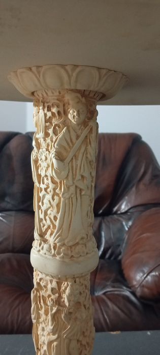 Vand masa cafea marmura si veioza