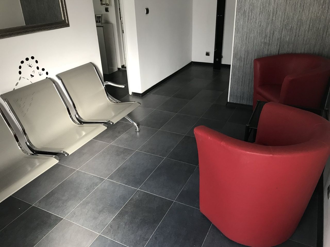 Дава се под наем Офис в София, Зона Б-5 - 20 кв.м за 306 € - Снимка #8