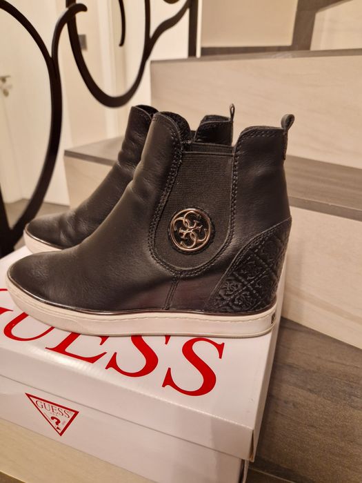 Кецове GUESS, дамски