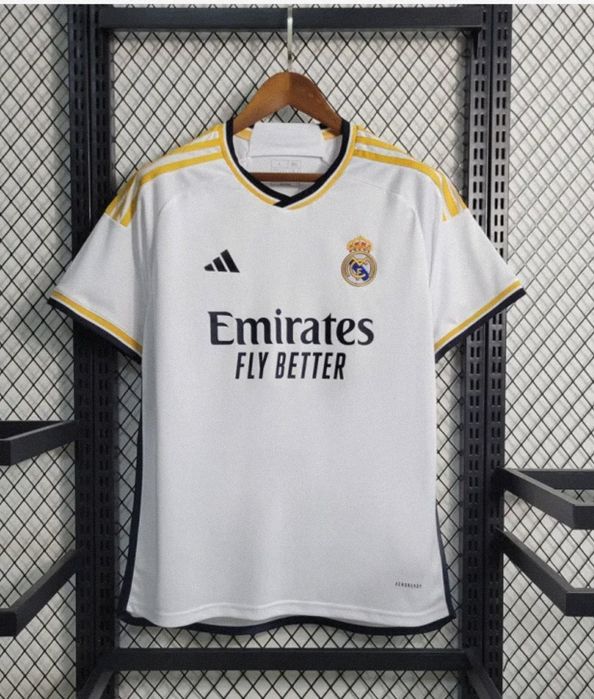 TOATE tipuri de tricouri de fotbal