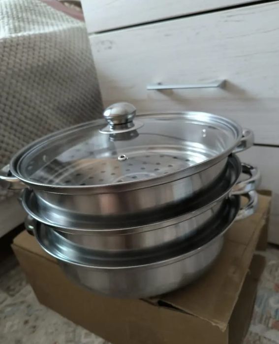 Продам мантницу на два уровня, 26 см диаметр