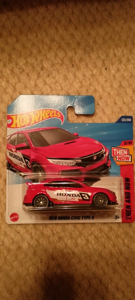 Hot wheels колички 1/64
