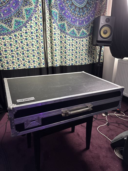 Consola Pioneer XDJ-RX2 + Flight Case