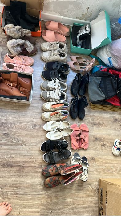 Отдам обувь 36-39рр