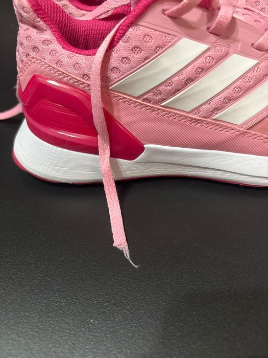 Дамски обувки adidas