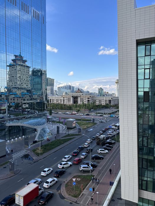 Продам 3 ком. квартиру возле Байтерека