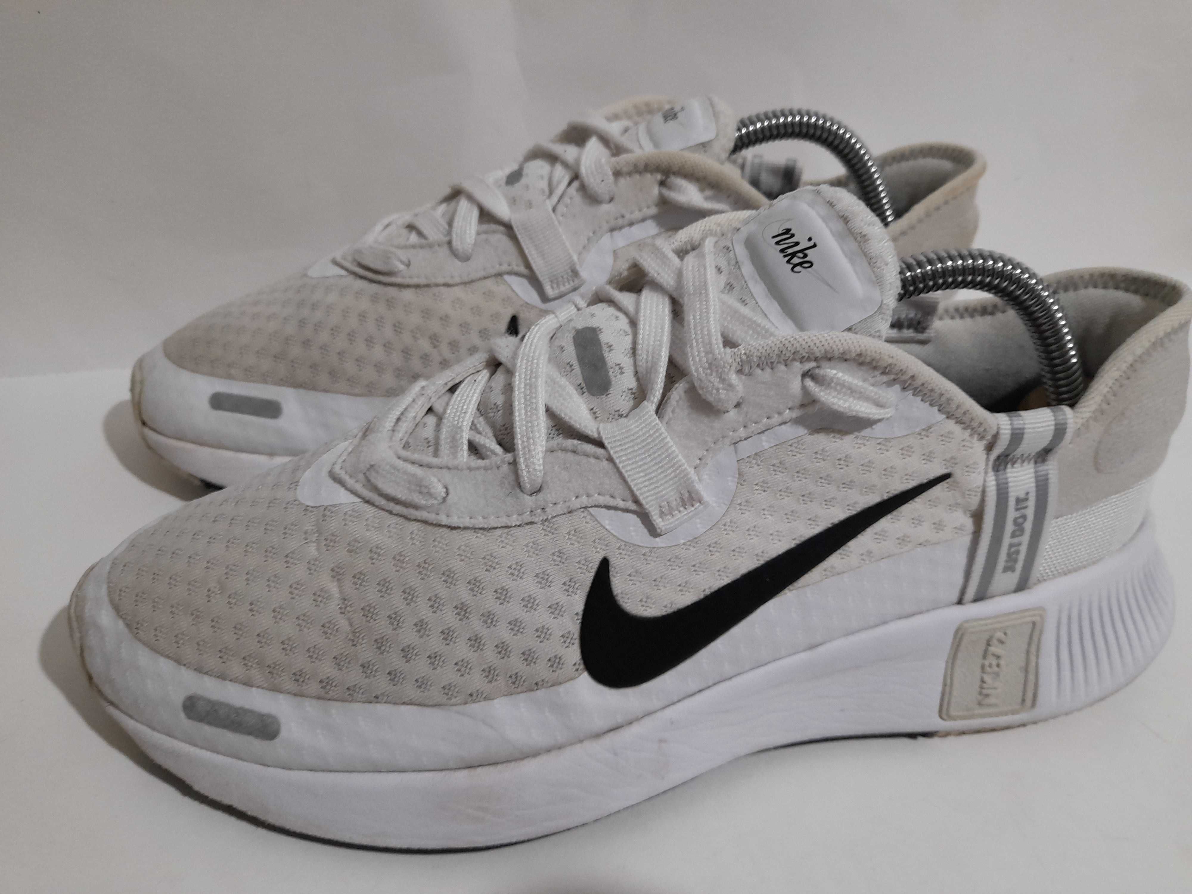 NIKE Reposto - marimea 40