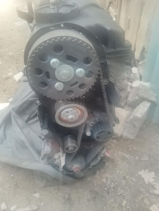 Vând sau dezmembrez Motor 1.9 TDI (Skoda Octavia 2)