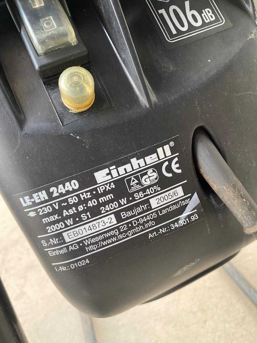 Toacator crengi , fructe