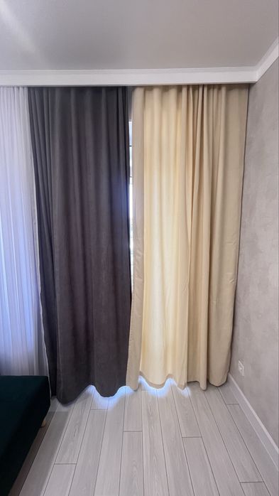 Продам шторы б/у