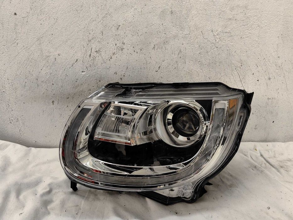 Оригинален фар Сузуки Игнис  Suzuki Ignis Full Led