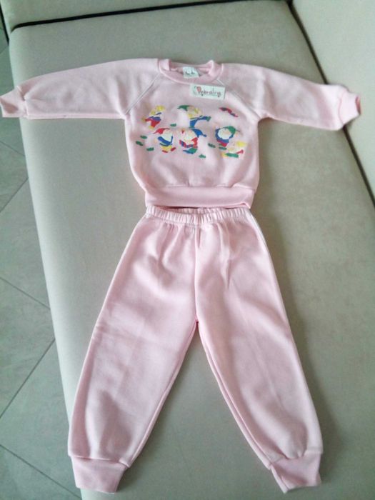 Подарявам детски дрехи