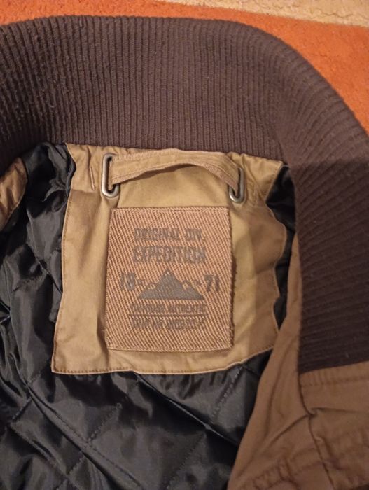 Vând Geaca groasa de toamna