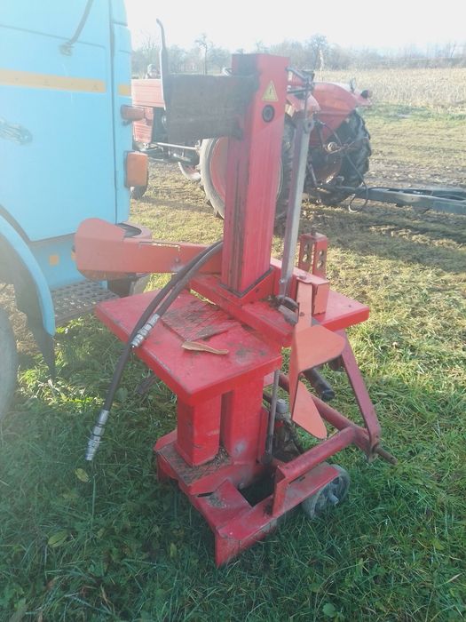 Despicator lemne hidraulic