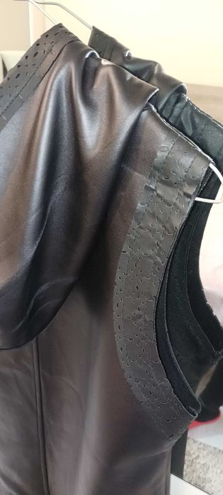 Кожена туника-рокля с качулка