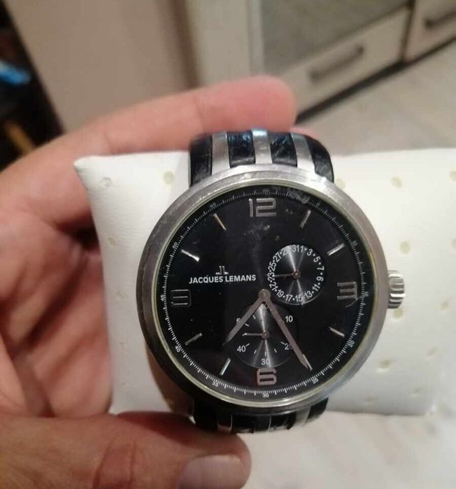 Мъжки стилен часовници "Jacques Lemans"и "Swatch"