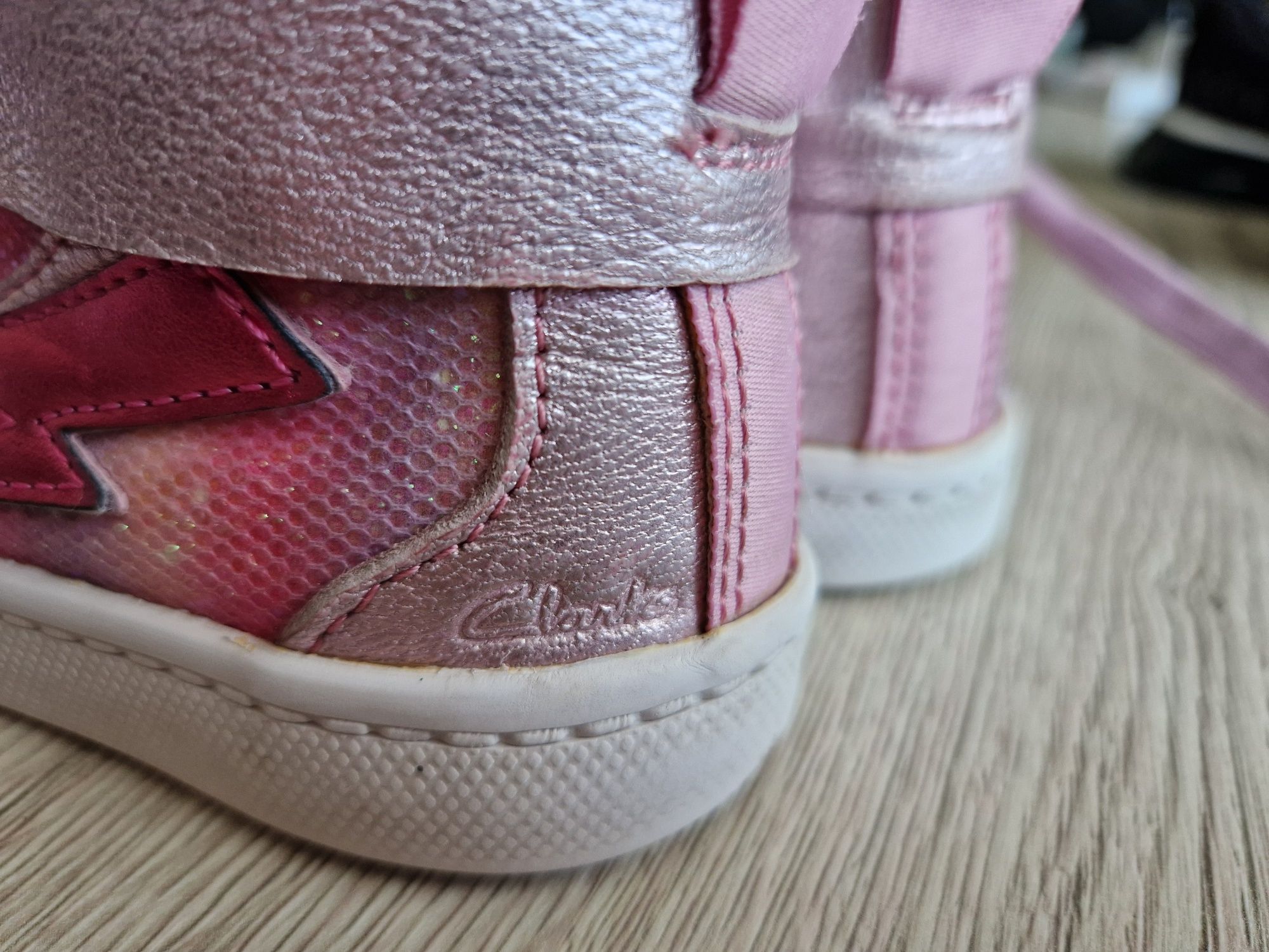 Детски обувки Clarks - размерEU 21, UK 5