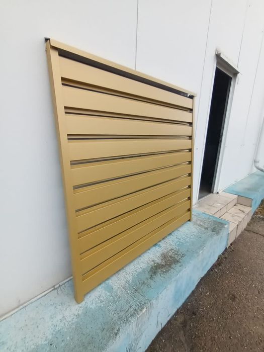 Vând panouri de gard