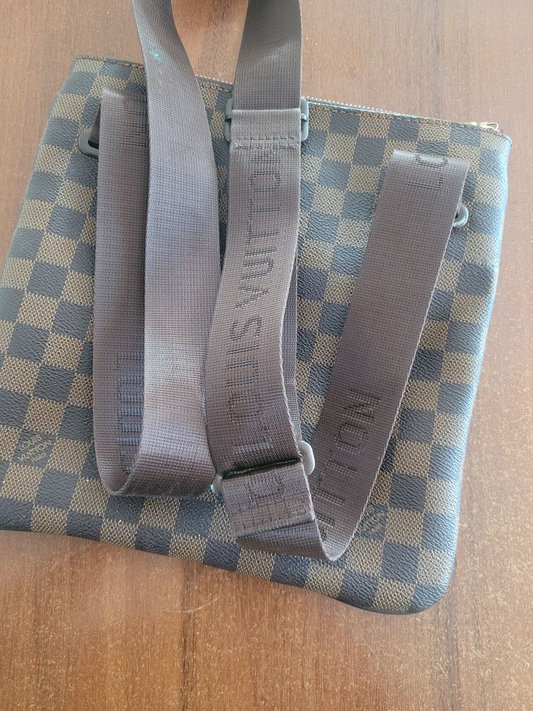 Borseta Louis Vitton